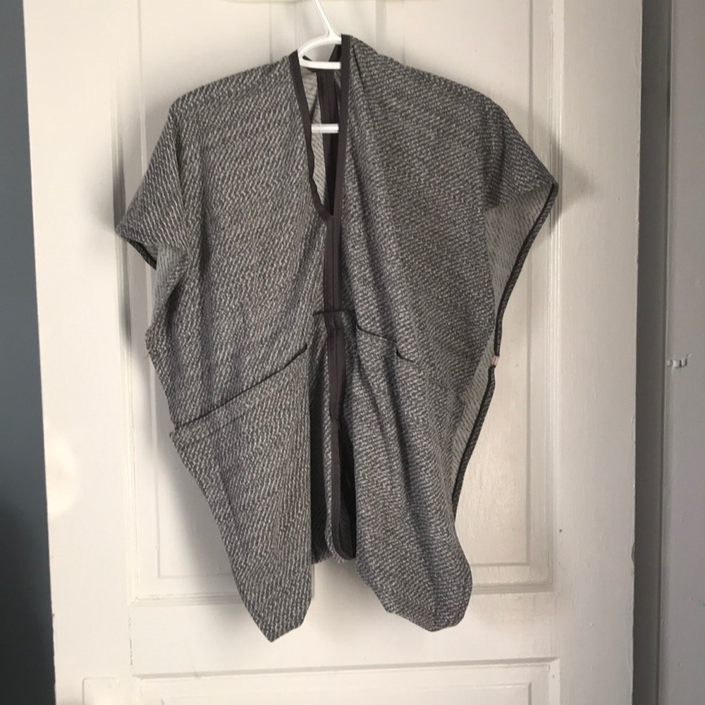 Lululemon convertible scarf